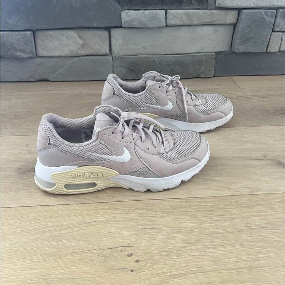 Nike Air Max Women's Sneakers - lilac